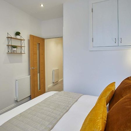 Host & Stay - Apartment One, Hudsons Yard House Whitby Exteriör bild