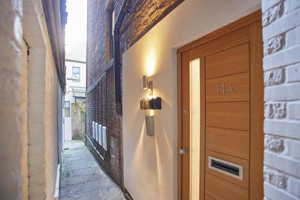 Host & Stay - Apartment One, Hudsons Yard House Whitby Exteriör bild